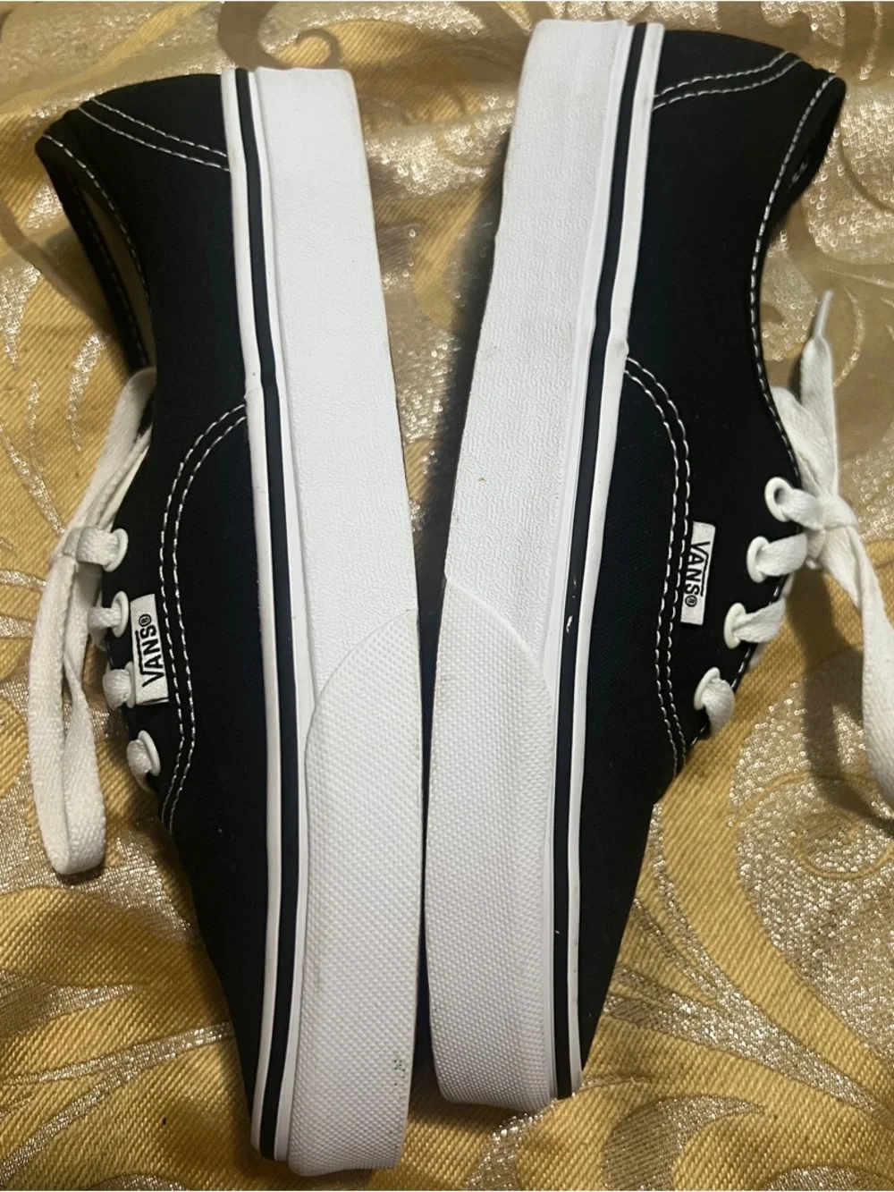 Vans Authentic Black White Canvas Low Top Sneakers Men 6 /Women 7.5